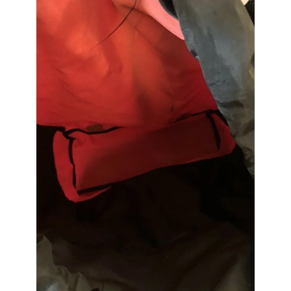 Six Flags Back Pack Medium‎ Red Black